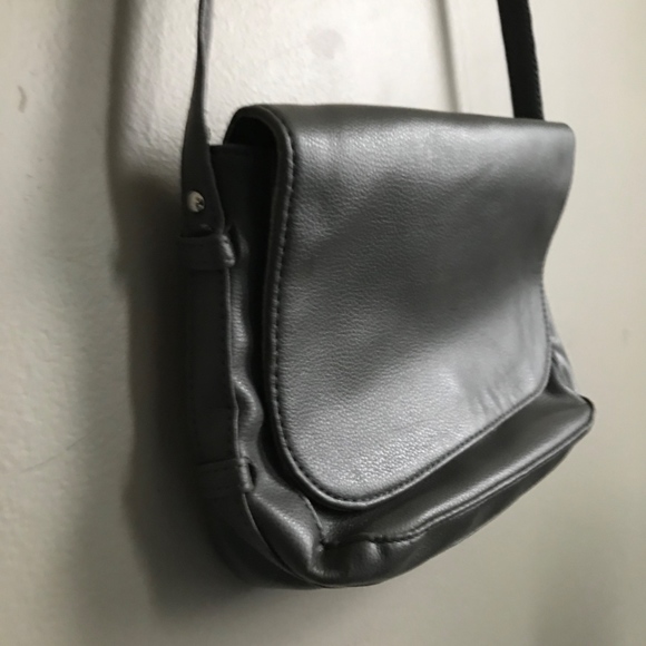 Gray cross-body purse - Picture 2 of 8
